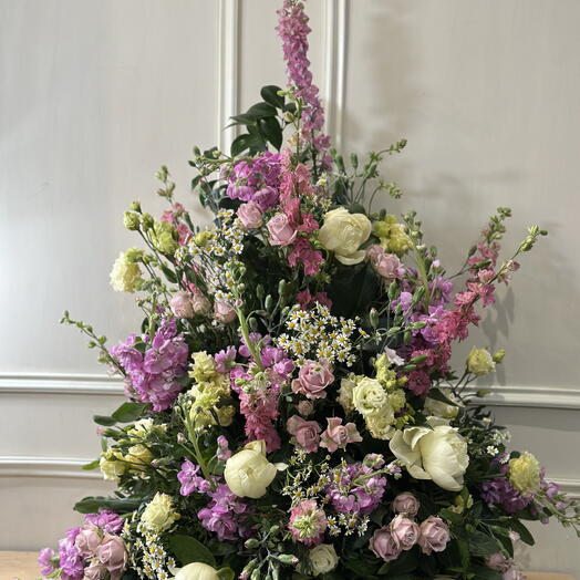 CENTRO FUNERARIO DE FLORES SILVESTRES