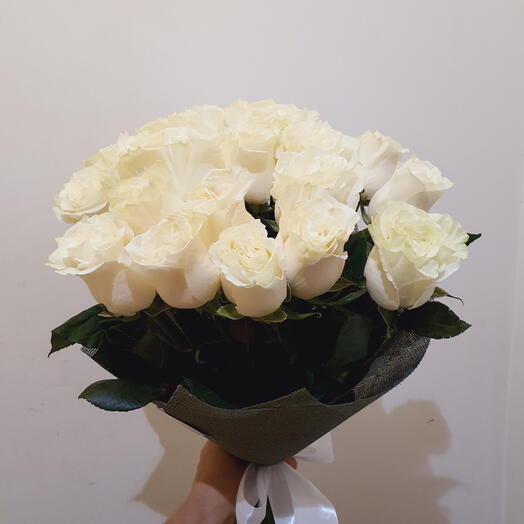 "Tan luminosa"/Ramo de 21 rosas blancas