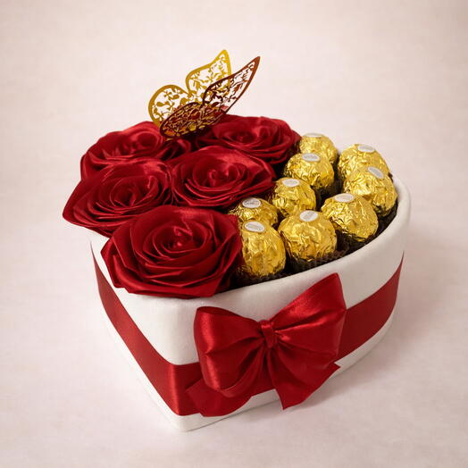 Caja Corazon con 6 Rosas Rojas y 9 Ferrero – Regalo Romantico para cumpleanos / aniversario / sorprender