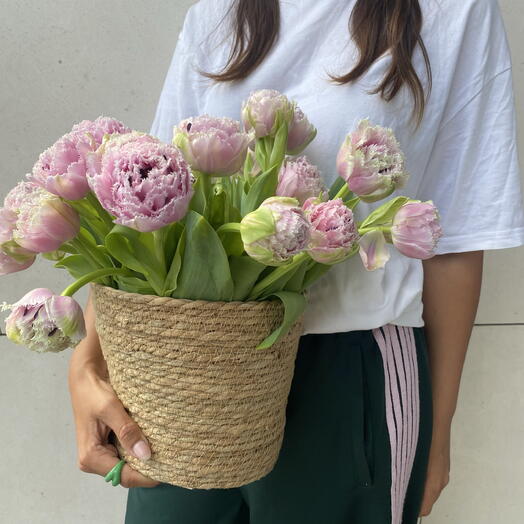 25 Tulips in a Handmade Basket – Love that Blooms Mother's Day