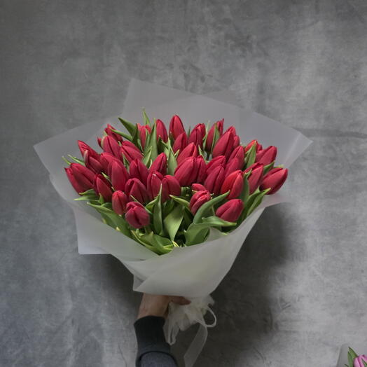 Ramo de 50 tulipanes,  tal cual en la foto