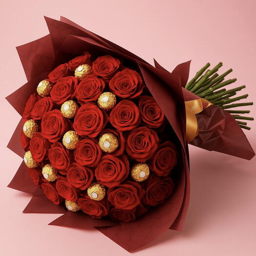 Ramo con 35 rosas y chocolates Ferrero
