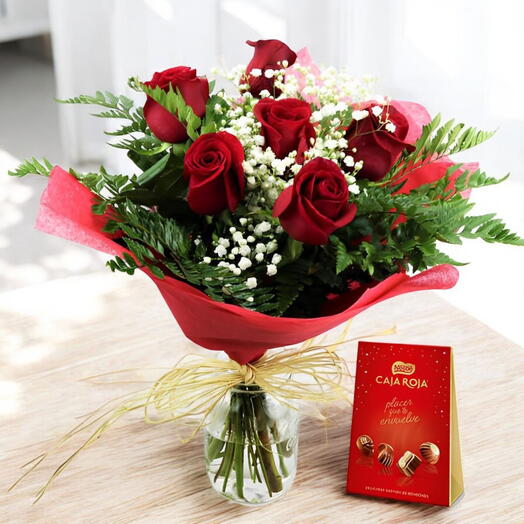 Ramo de rosas con bombones