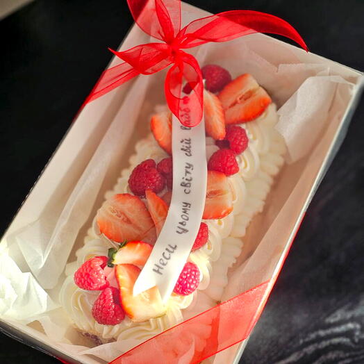 Tarte Pavlova rectangulaire aux fruits frais