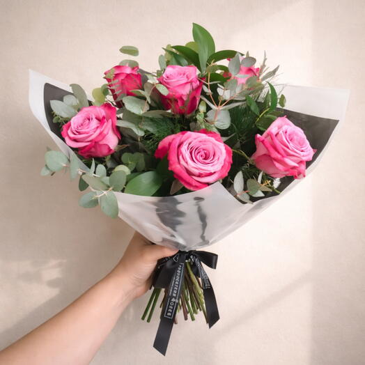 Ramo de 6 rosas deep purple