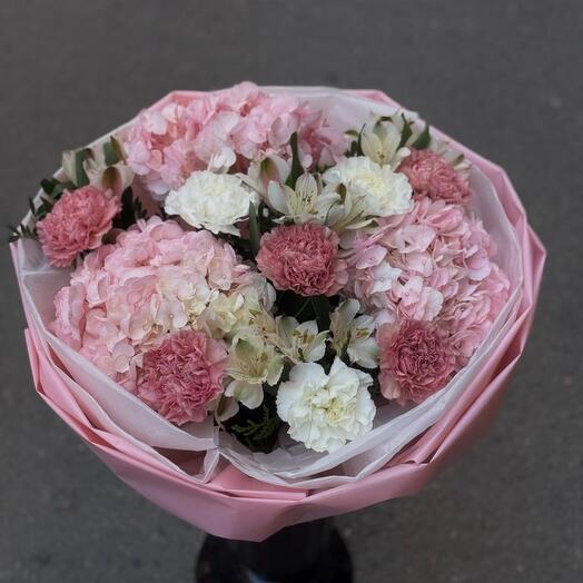 Ramo Romantico de Claveles, Hortensias y Alstroemerias