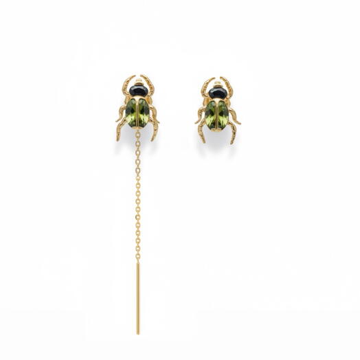 Pendientes escarabajo en plata 925 con bano de oro de 18 kt, elaborados a mano en nuestro taller de joyeria artesanal