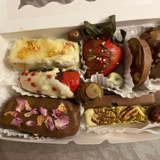 Caja de surtidos de chocolates artesanales San Valentin
