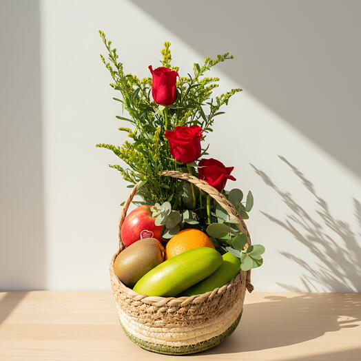 Cestas de frutas y flores