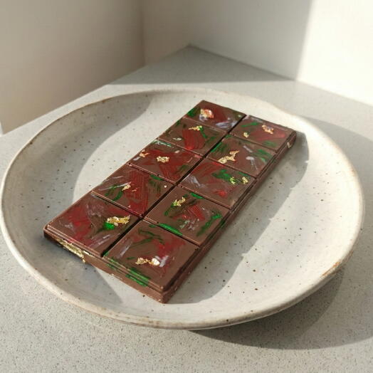 Chocolate Dubai  (Tableta Artesanal de Chocolate con Decoracion Artistica y Pan de Oro)