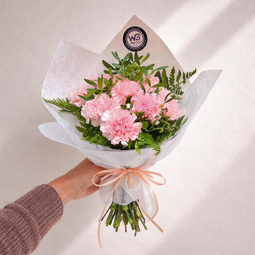 Ramo de claveles rosados