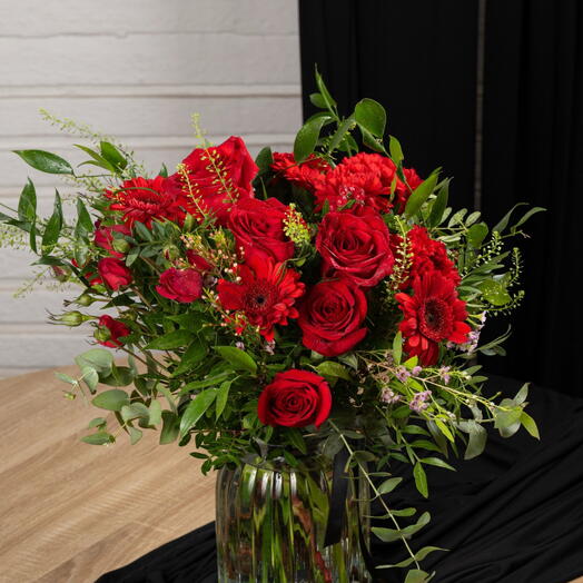 Ramo romantinco en tonos rojos - Sentimiento