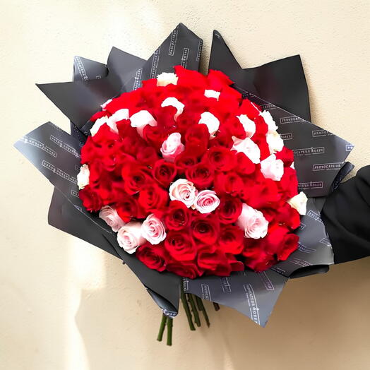 Assorted roses bouquet