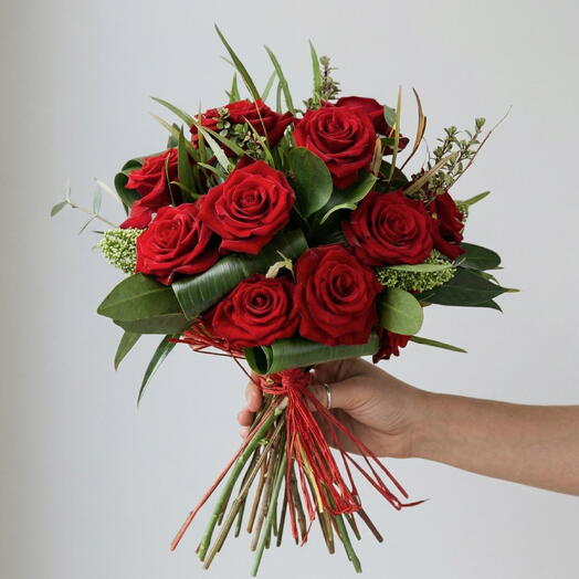 Ramo de rosas rojas