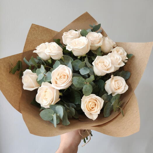 Bouquet of 15 white roses