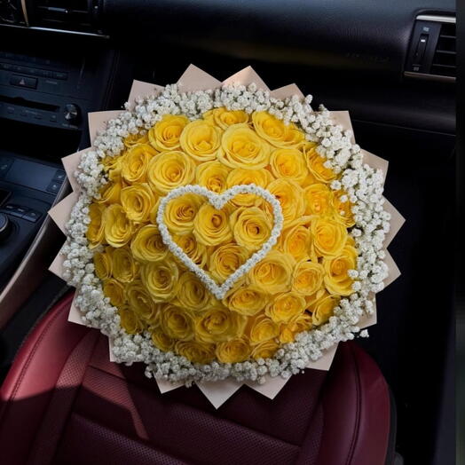 Ramo con 65 rosas amarillas