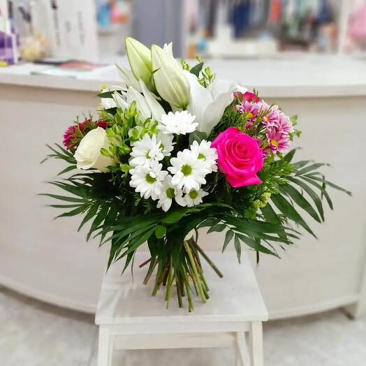 Ramo de Flores Maya – Explosion de Color y Belleza Natural Artesanal