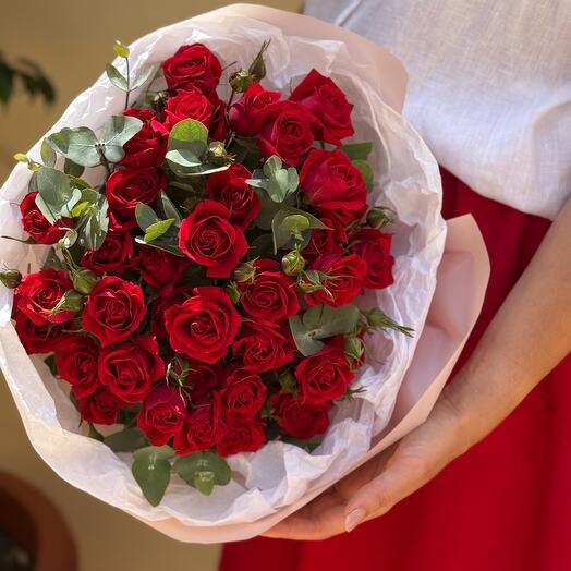 Rosas rojas ramificadas