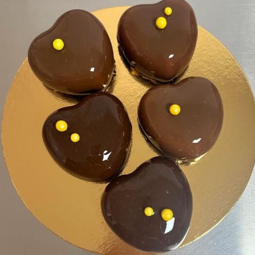 Pastelito de mousse pistacho frambuesa