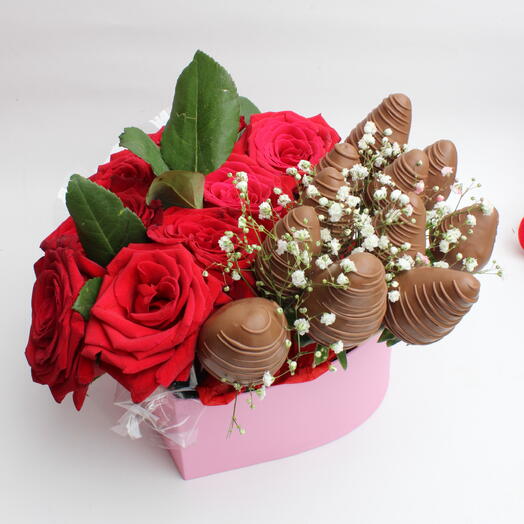 Ramo de chocolate con leche y rosas rojas